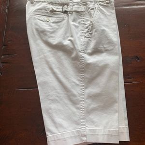 VINCE KHAKI WALKING SHORTS